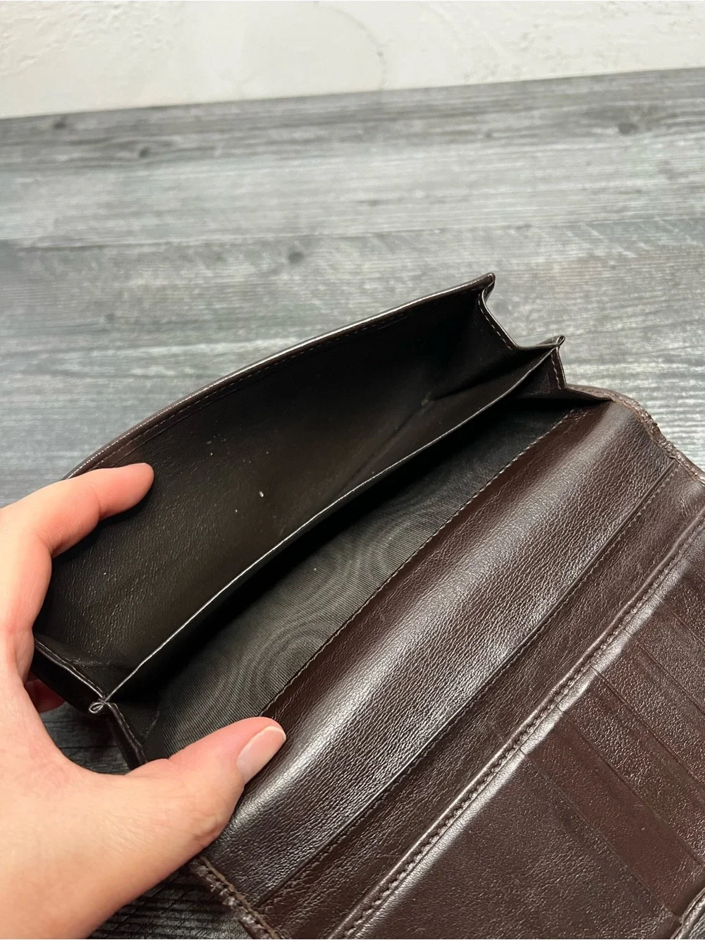 Authentic Gucci Chocolate Brown GUCCISSIMA Wallet with Heart - Picture 6 of 13